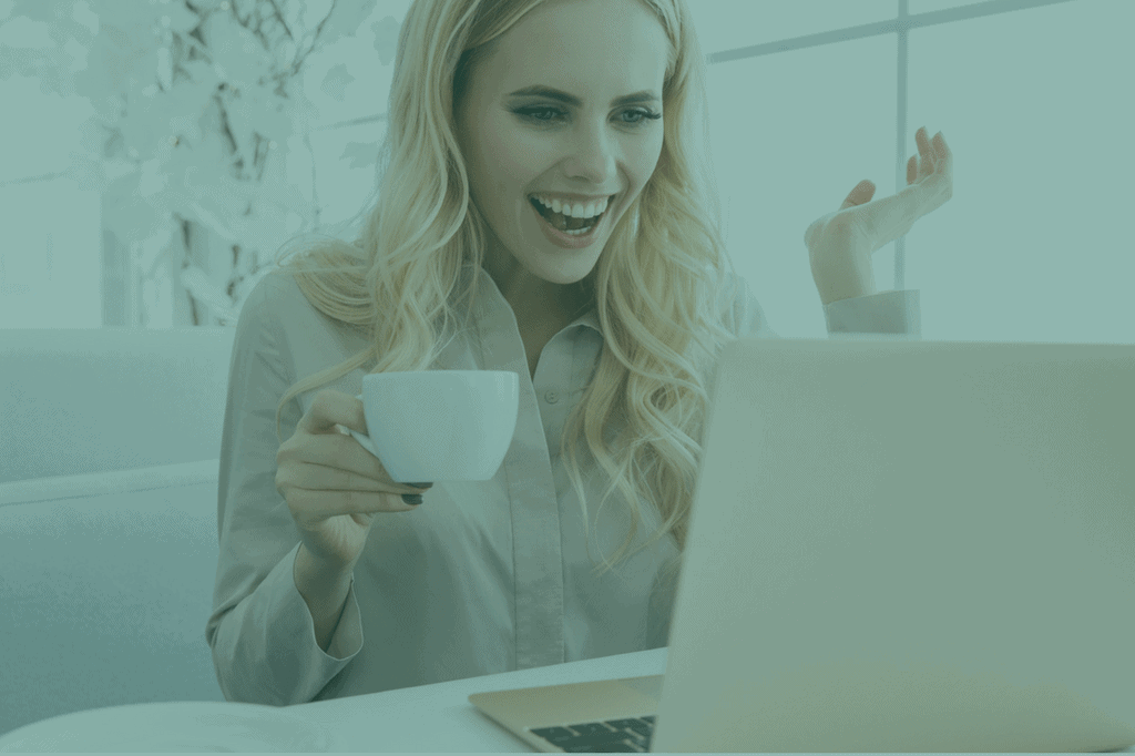 The top 5 things holding you back from launching your freelance business and how to overcome them! woman working remotely
